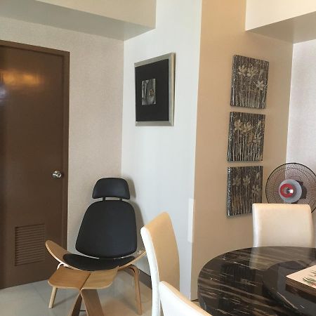 De Luxe 7Qrs Daire Manila Dış mekan fotoğraf