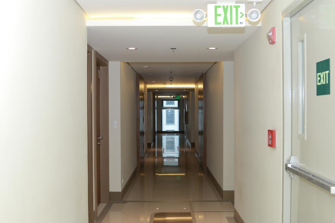 De Luxe 7Qrs Daire Manila Dış mekan fotoğraf