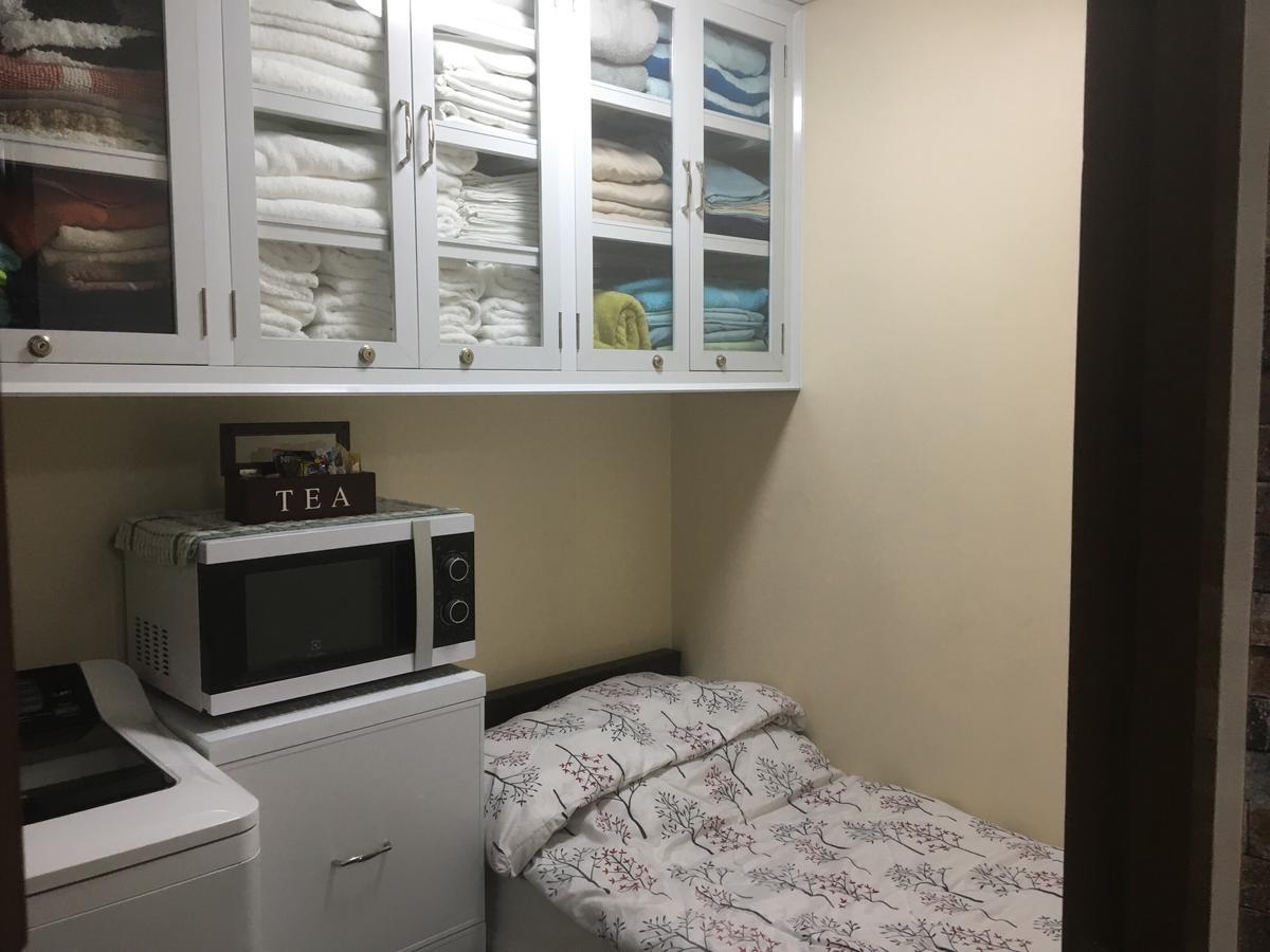 De Luxe 7Qrs Daire Manila Dış mekan fotoğraf